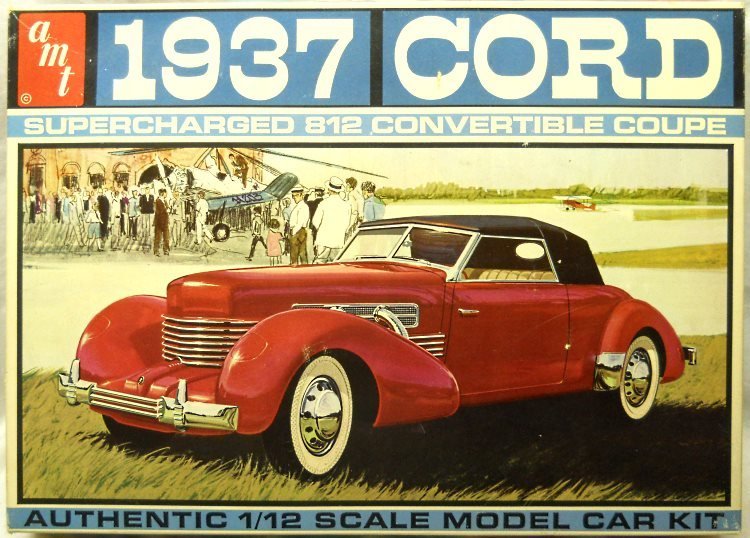 AMT 1/12 1937 Cord 812 SC Supercharged Convertible Coupe, 370-700 plastic model kit